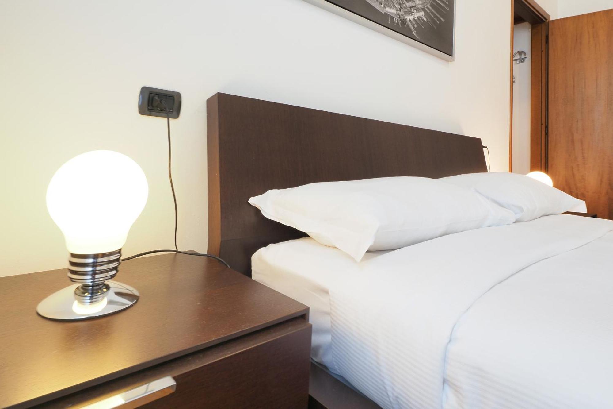 Primopiano - Palmaria B Apartman Milánó Kültér fotó