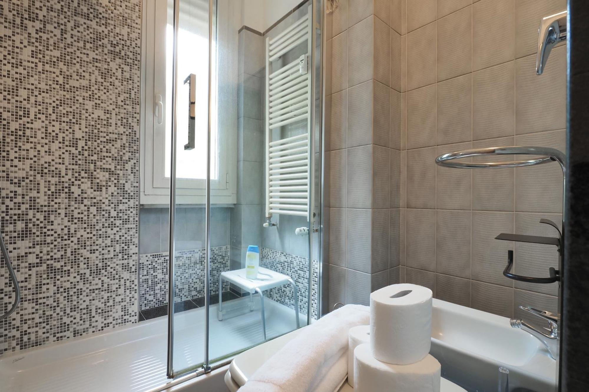 Primopiano - Palmaria B Apartman Milánó Kültér fotó